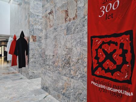 Pasijonska razstava obnovljene kostumografije in scenografije Škofjeloškega pasijona
